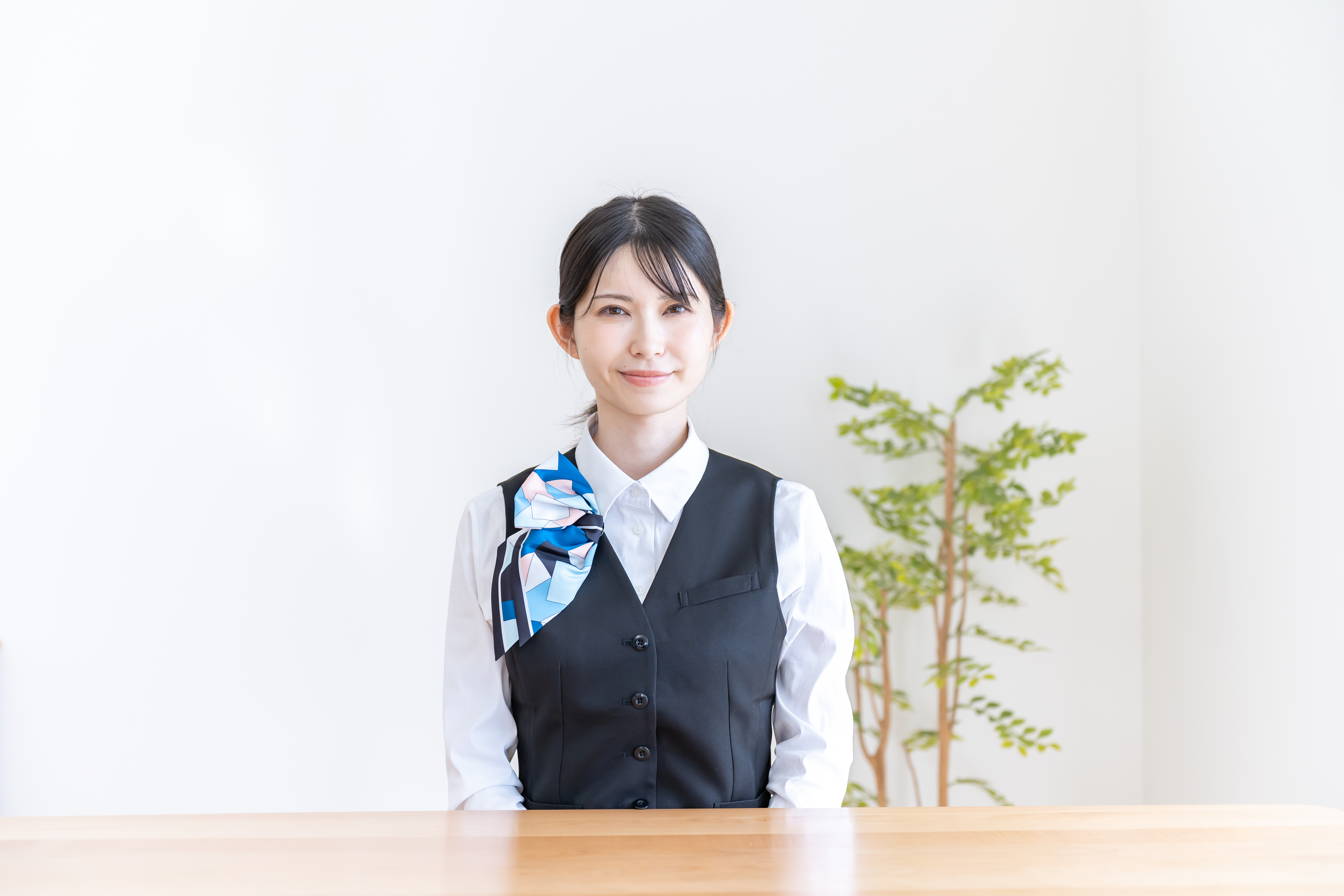 ゴルフ場スタッフ／受付事務・開店準備・清掃／9-16時・週1日〜勤務