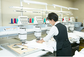 刺繍の補助スタッフ／時給1200円＋交通費全額支給／土日祝休み／...