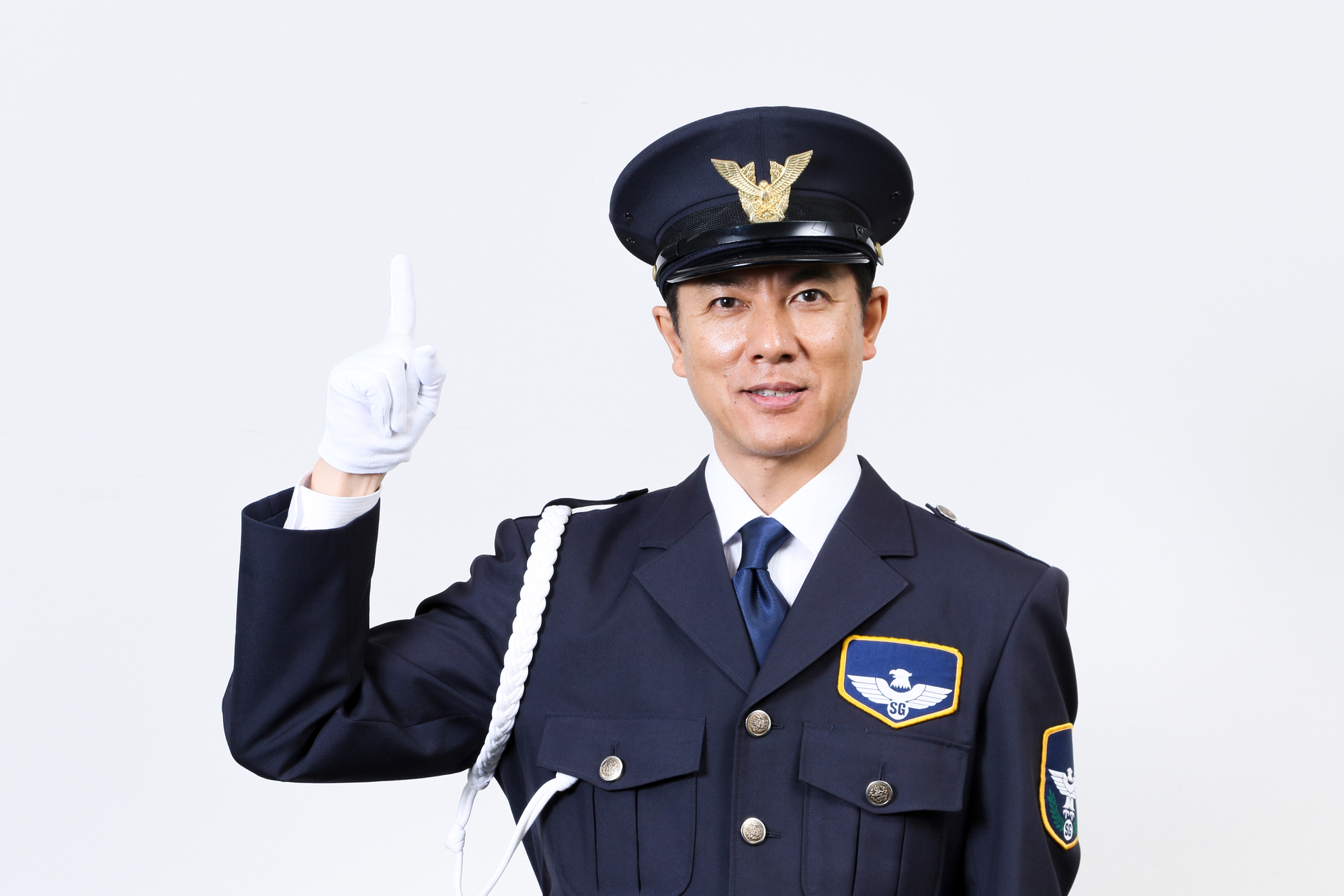 警備バイト／未経験歓迎！会場での駐車場誘導／高時給+深夜手当