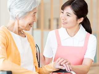 介護職員初任者研修修了者以上でOKの介護パート／週1日～・日勤は...