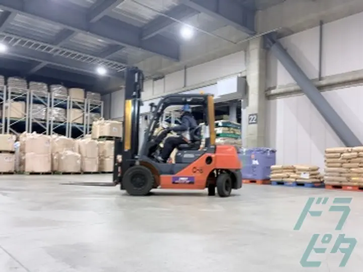 ダイセー倉庫運輸株式会社  本社物流センター(愛知県小牧市/小牧口駅/構内作業・フォークリフト)_3