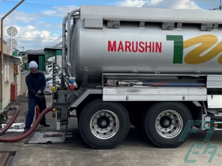 丸進運油株式会社 広島営業所(広島県広島市南区/広島駅/配送・配達ドライバー)_2