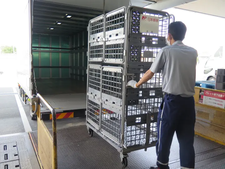 日本郵便輸送株式会社　東京支社 新東京営業所(東京都江東区/豊洲駅/配送・配達ドライバー)_4