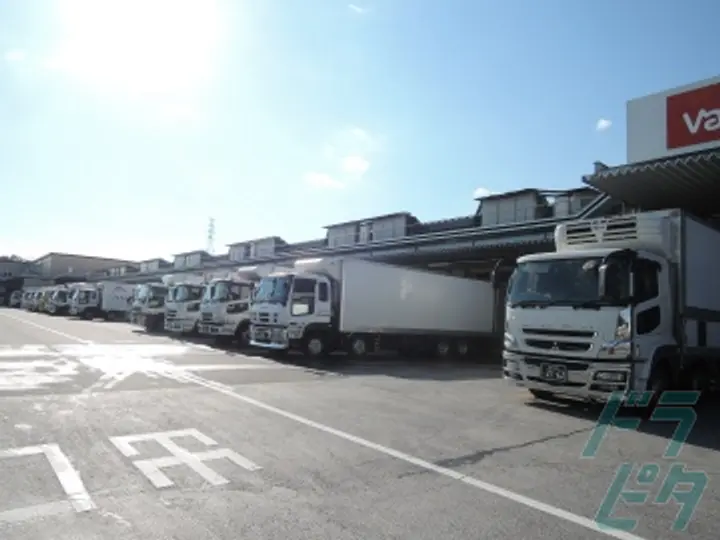 中部興産株式会社  枚方物流センター(大阪府枚方市/枚方市駅/配送・配達ドライバー)_4