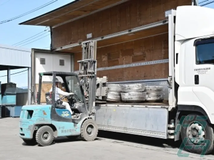 氷見軽合金株式会社 (富山県氷見市/島尾駅/構内作業・フォークリフト)_3
