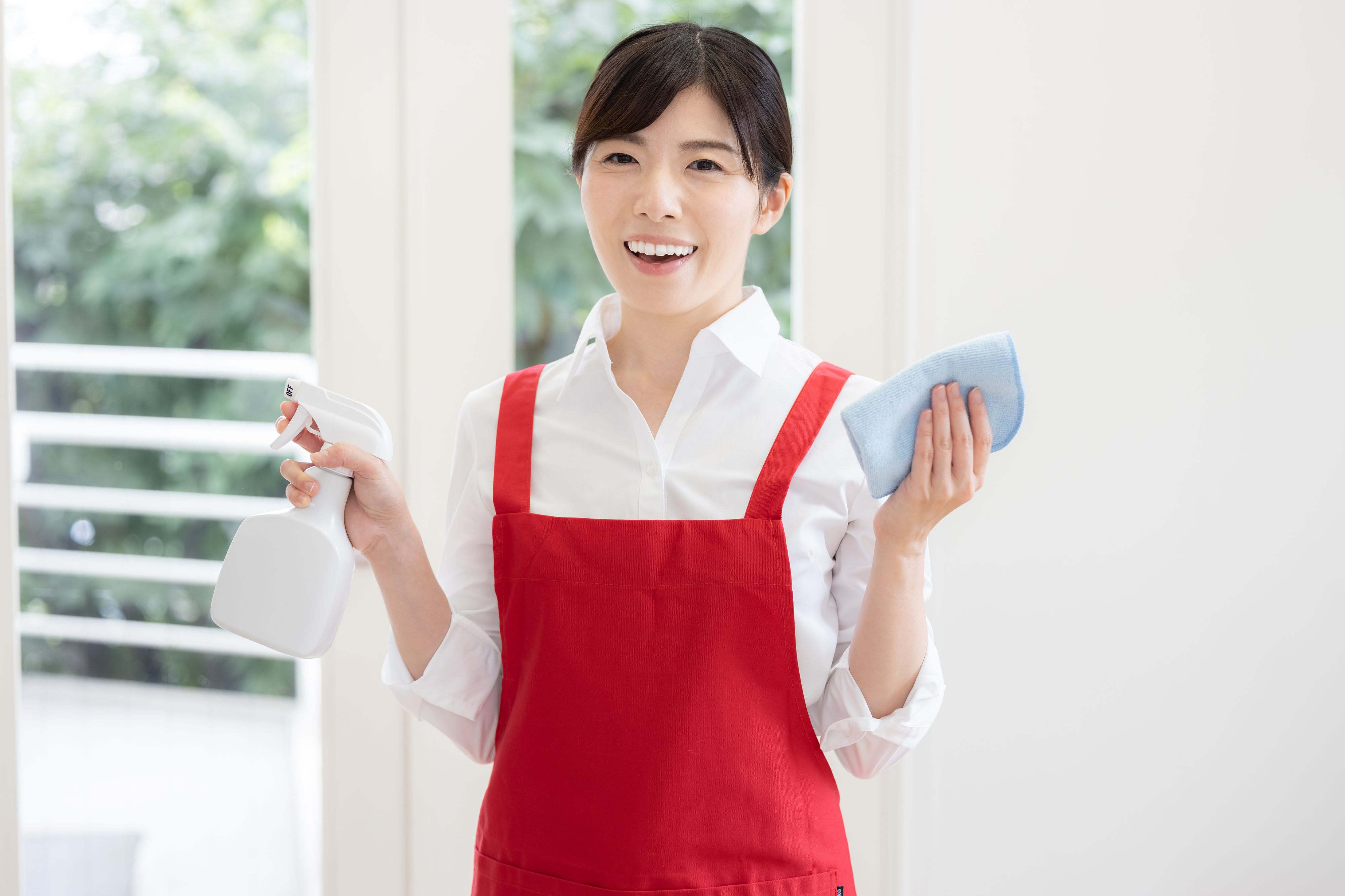 介護老人保健施設の清掃スタッフ／時給1300円／月・火・木・金できる方