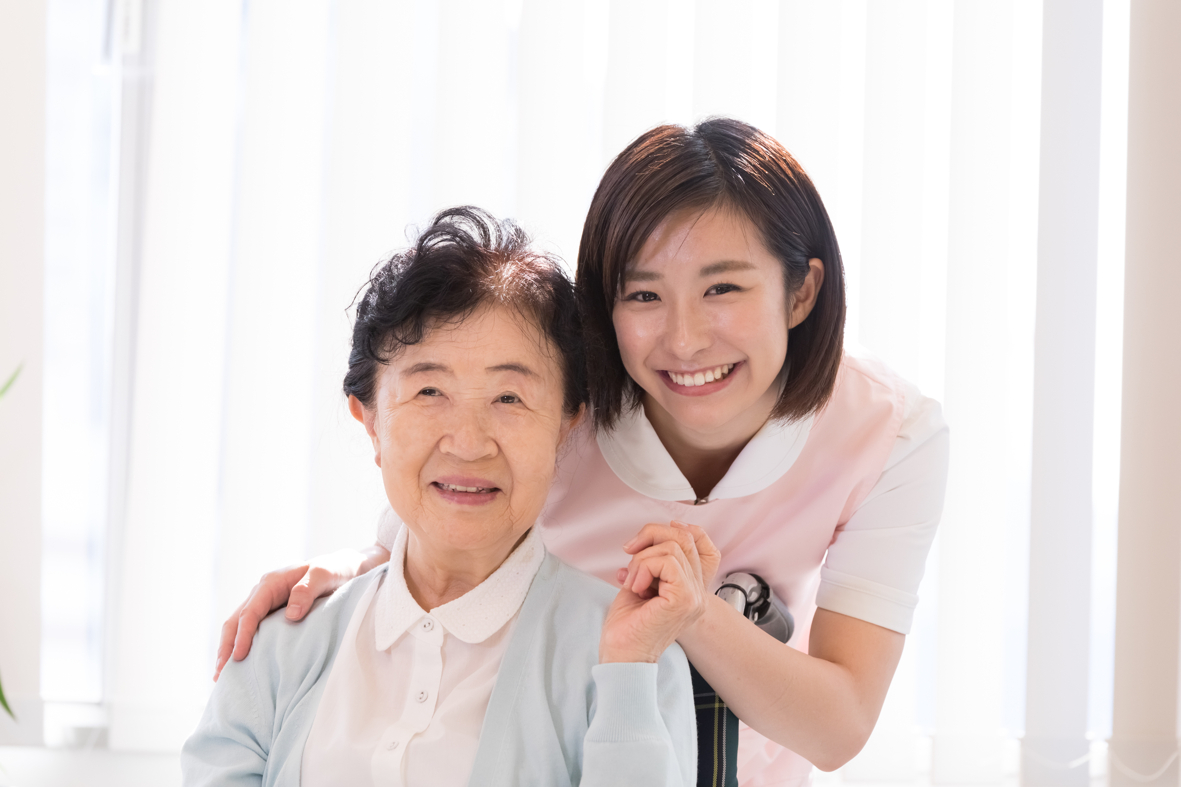 グループホームの介護職／短時間パート／シフト制／無資格未経験OK