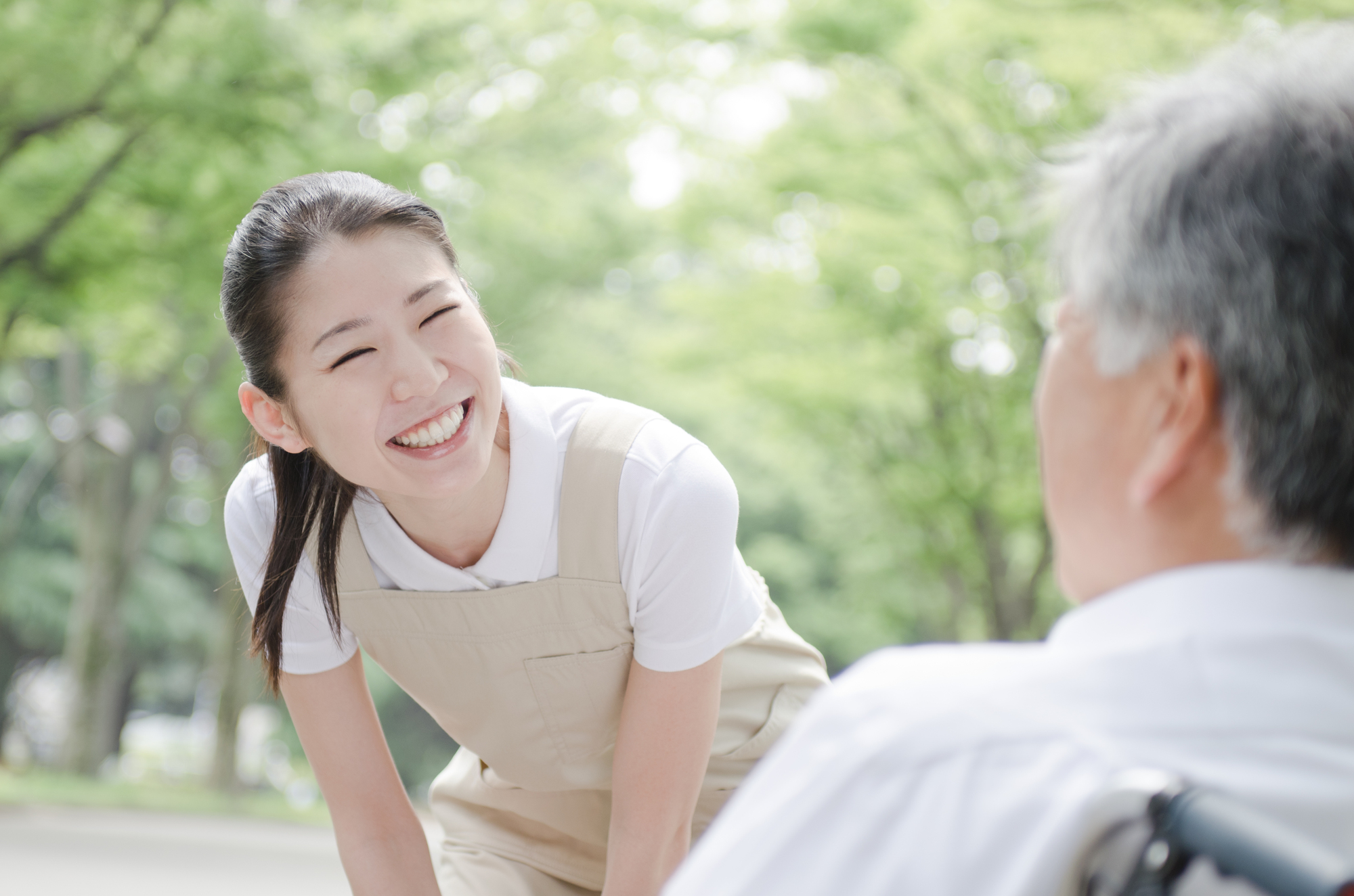 【介護スタッフ募集】【未経験歓迎】40～60代活躍中｜無資格OK...