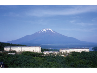 会員制リゾートホテルのルーム清掃／10:00〜15:30の短時間...