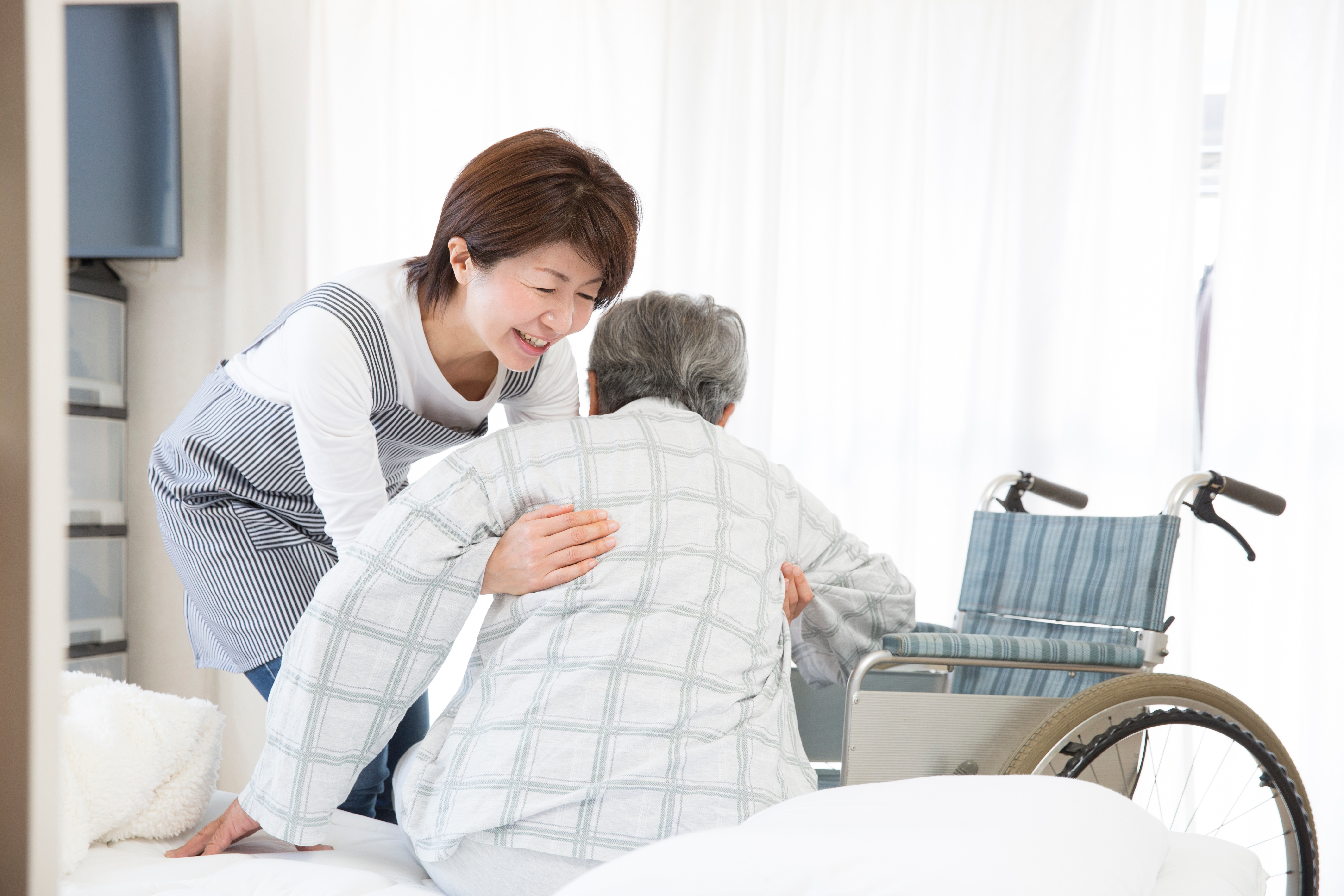 生活支援員／モーニングケア／朝3h／週2日から／教育充実／女性が活躍中