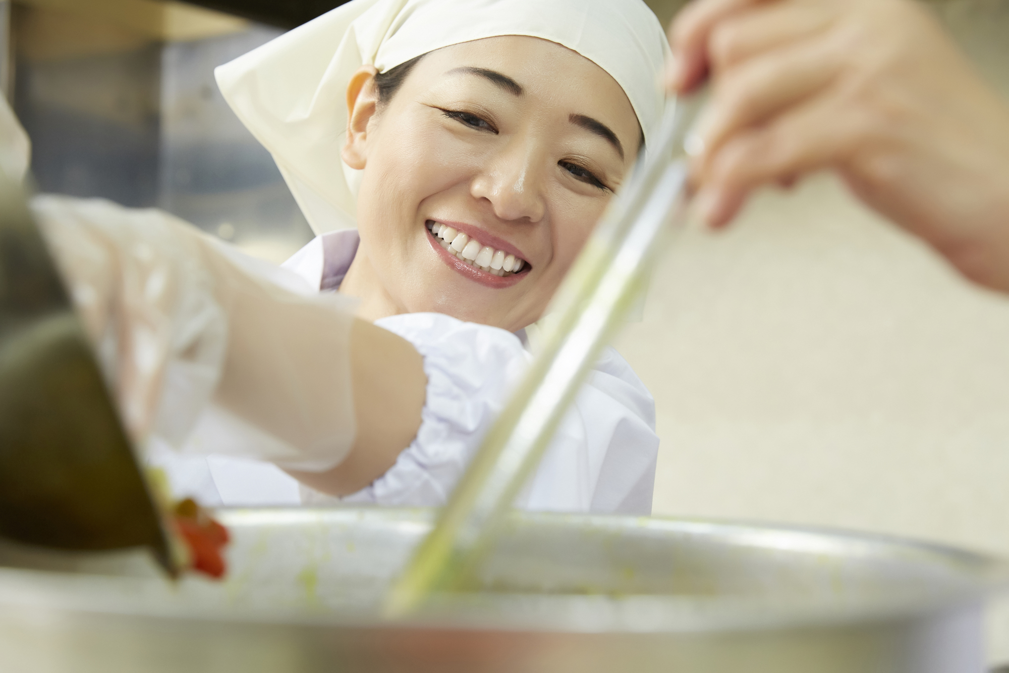 1月中旬〜勤務！介護施設での調理補助／高時給！1200円〜1500円
