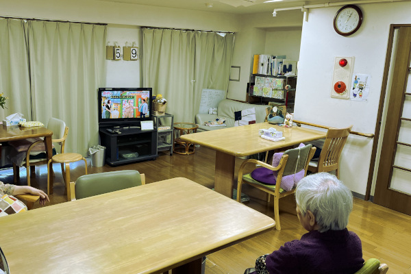 協栄興産株式会社(福岡県福岡市早良区/藤崎駅/介護士・ケアスタッフ)_2