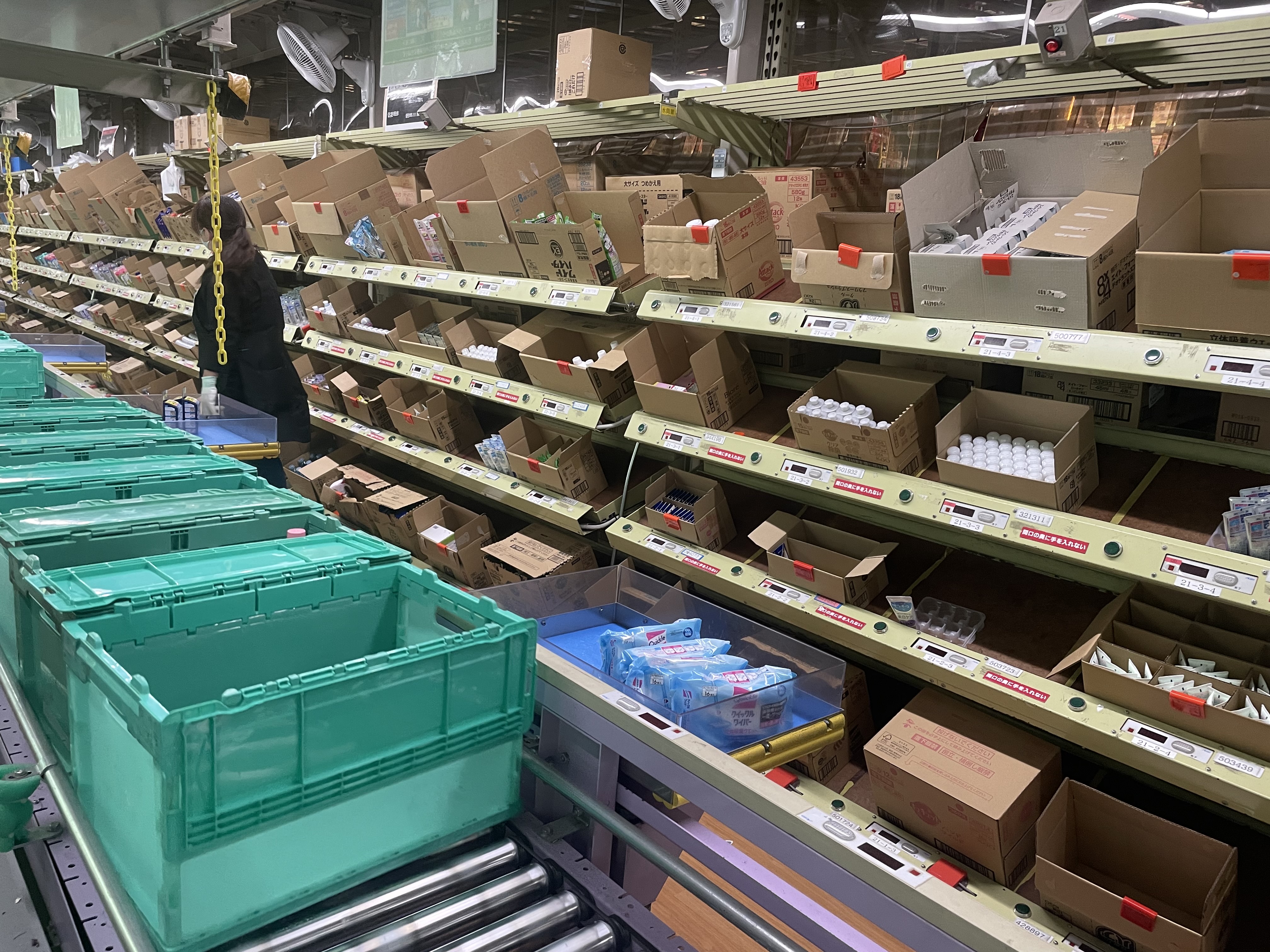 花王ロジスティクス株式会社 稲沢センター(愛知県稲沢市/青塚駅/梱包・検品・仕分・商品管理)_2
