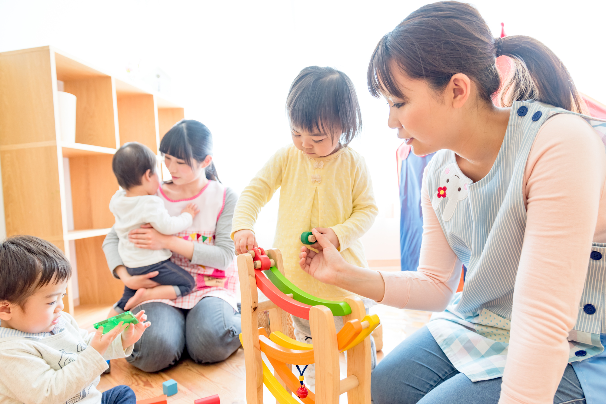 早朝保育士／市立保育園・こども園／時給1,512円以上／週休2日制